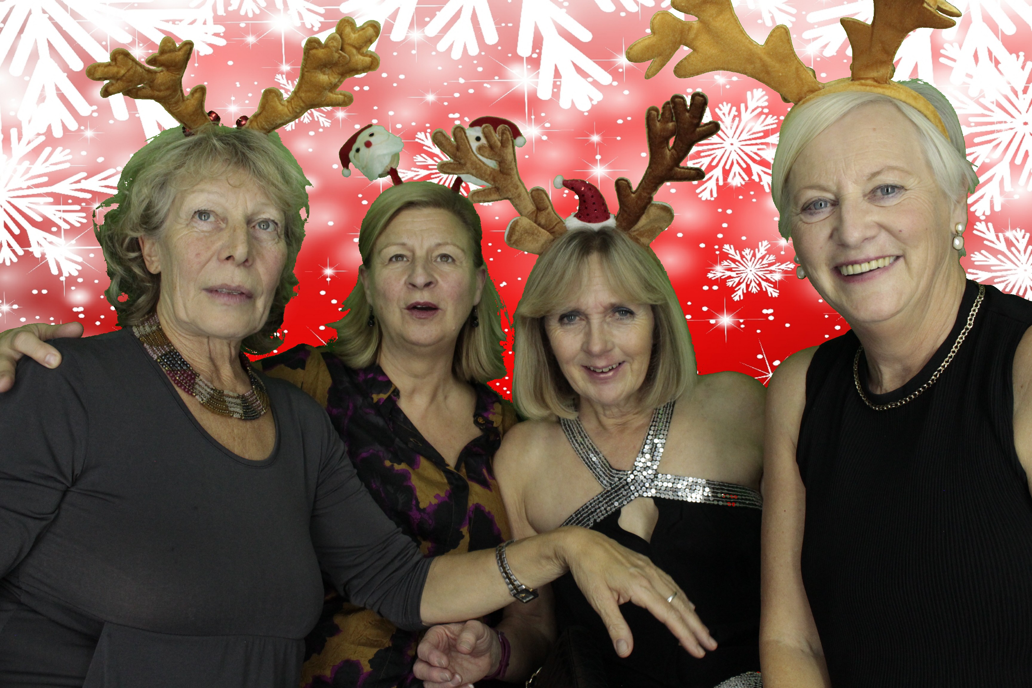 Silvermere Christmas Party | View more photos from the event at gallery.myphotoboothexperience.co.uk/u/MyPhotoBoothExperienceLtd/Silvermere-Christmas-Party-3